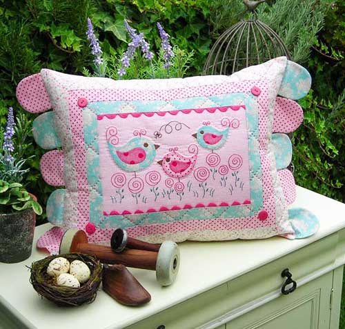 The Rivendale Collection-Best Friend Birdies Cushion Pattern