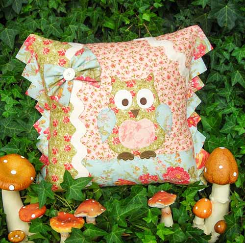 The Rivendale Collection-Betty Barn Owl Cushion Pattern