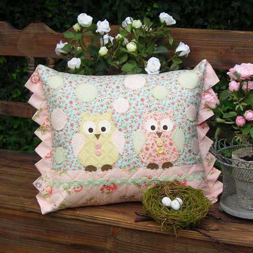 The Rivendale Collection-Two Hoots Cushion Pattern