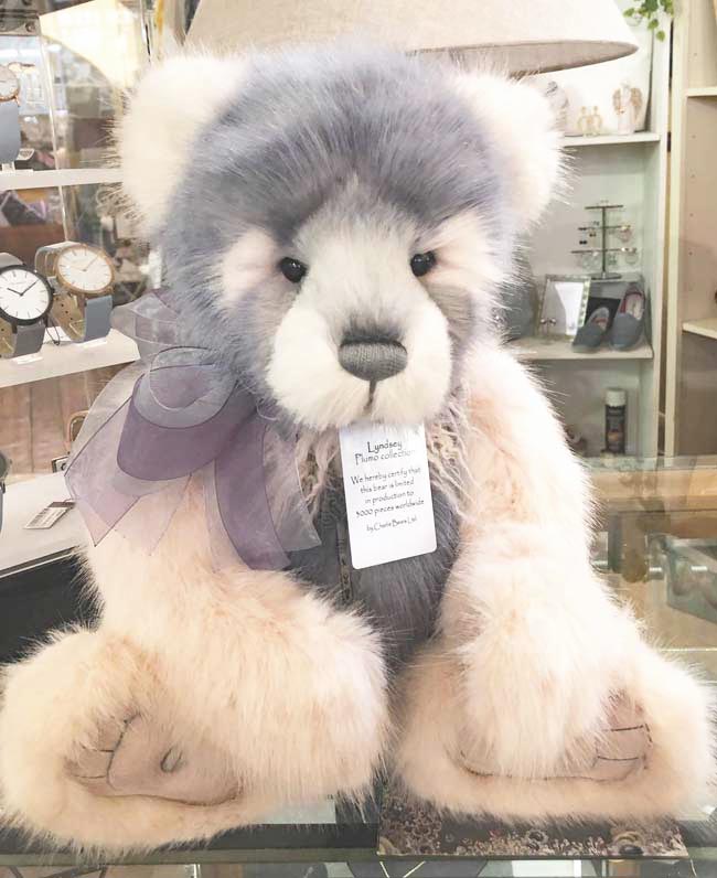 Charlie Bear Lyndsey (2021 COLLECTION)