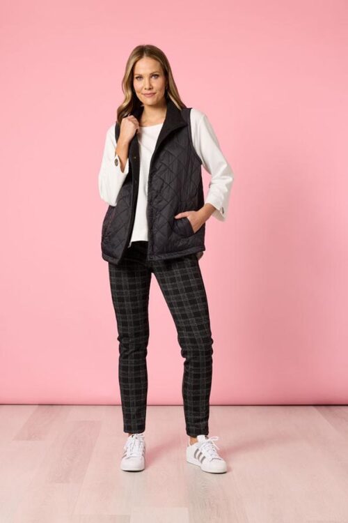 Clarity Reversible St Moritz Vest Black 48609