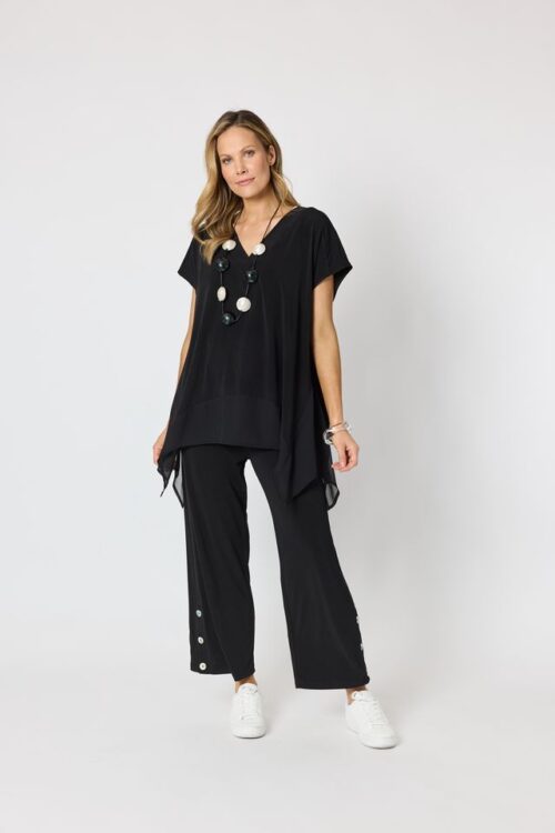 Clarity Traveller Angle Hem Top Black 49987
